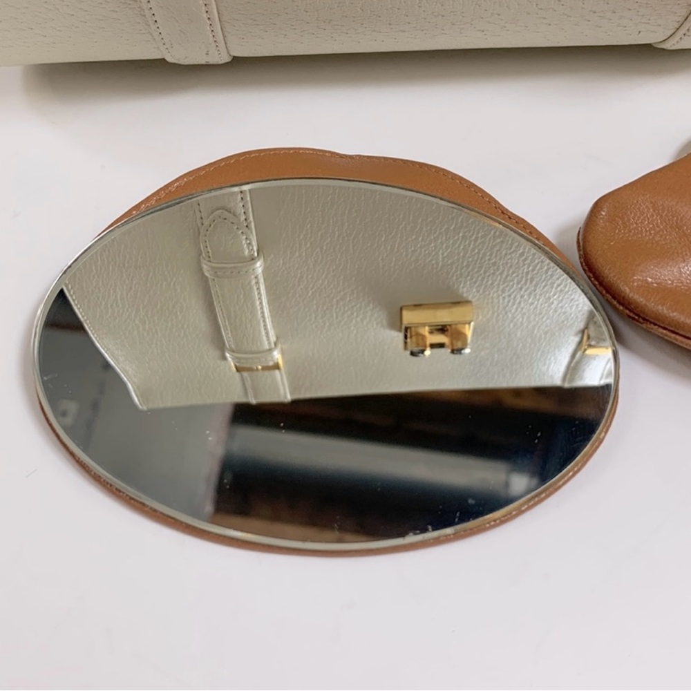 Nettie Rosenstein Vintage 1950s Handbag Creme with Gold
Key Lock Satchel Rare - Picture 9 of 15